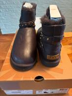 Nieuwe exclusieve UGG Emersen Laarsjes - Bruin, Kleding | Dames, Ophalen of Verzenden, Nieuw, Bruin, Lage of Enkellaarzen