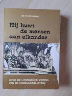 HIJ HUWT DE MENSEN AAN ELKANDER door Ds Th Delleman, Boeken, Ophalen of Verzenden, Gelezen