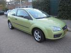 ford focus 2 deurs, Auto's, Volkswagen, Voorwielaandrijving, Stof, Overige modellen, 4 cilinders