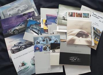 MERCEDES BENZ brochures, enorme verzameling van ruim 5kg beschikbaar voor biedingen
