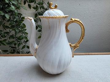 Louis XV Sarreguimines theepot beschikbaar voor biedingen