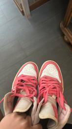 Rozw jordans, Kleding | Dames, Schoenen, Nike, Ophalen of Verzenden, Sneakers of Gympen, Roze