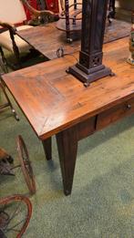 Antieke kersenhouten sidetable, Ophalen