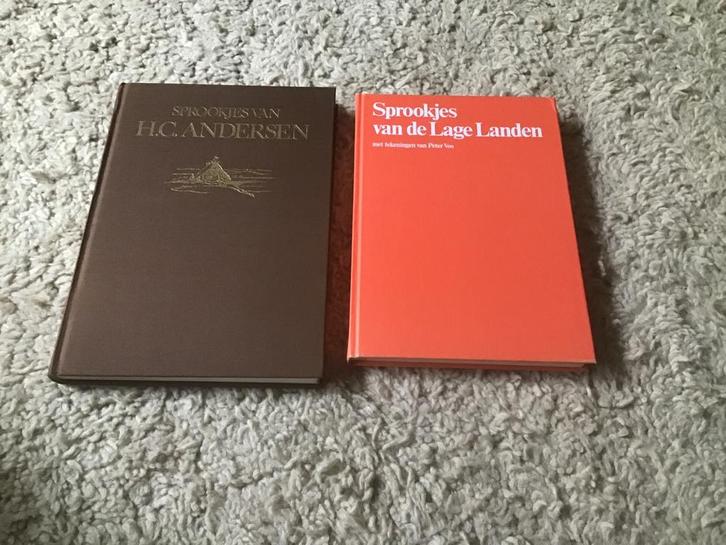 Twee sprookjesboeken: Andersen & Lage Landen giro 555, Boeken, Sprookjes en Fabels, Zo goed als nieuw, Ophalen of Verzenden