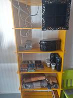 Gele Kast met Planken, Ophalen, Met plank(en), Gebruikt, 100 tot 150 cm
