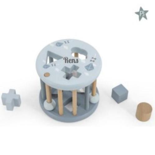 Label Label Blauw Houten Rollende Vormenstoof ( met naam ), Kinderen en Baby's, Kraamcadeaus en Geboorteborden, Nieuw, Kraamcadeau