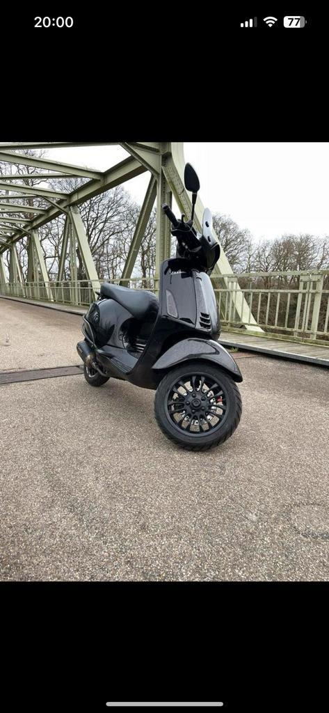 Vespa sprint 80cc 4t, Fietsen en Brommers, Scooters | Vespa, Zo goed als nieuw, Maximaal 45 km/u, Benzine, Ophalen of Verzenden