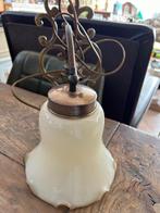 nostalgische wandlamp met bronzen ophanging i.g.st., Ophalen of Verzenden, Glas