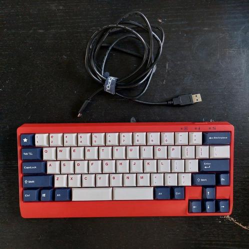 Leopold FC650MDSS/EWBPD(R) 65% incl usb-c cable, Computers en Software, Toetsenborden, Gebruikt, Qwerty, Bedraad, Gaming toetsenbord