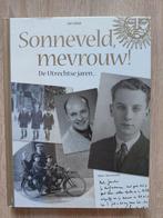 J. Uriot - Sonneveld, mevrouw! Utrechtse jaren, Ophalen of Verzenden, Zo goed als nieuw, J. Uriot
