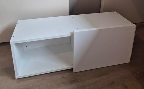 Ikea wit wandkastje- perfect voor boeken of decoratie, Huis en Inrichting, Kasten | Wandmeubels, Gebruikt, Minder dan 100 cm, Minder dan 150 cm