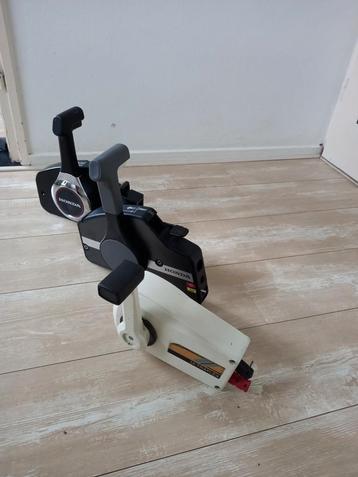 Morse hendels 2x honda 1x ultraflex ook nog Morse kabels  beschikbaar voor biedingen