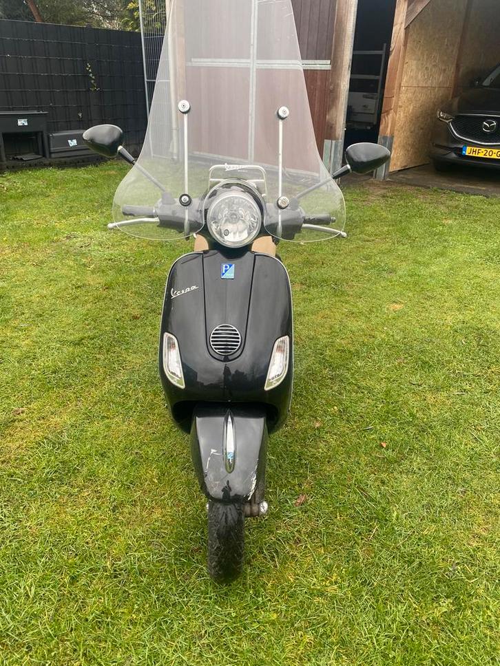 Vespa lx 50, Fietsen en Brommers, Scooters | Vespa, Gebruikt, Vespa LX, Maximaal 25 km/u, Benzine, Ophalen
