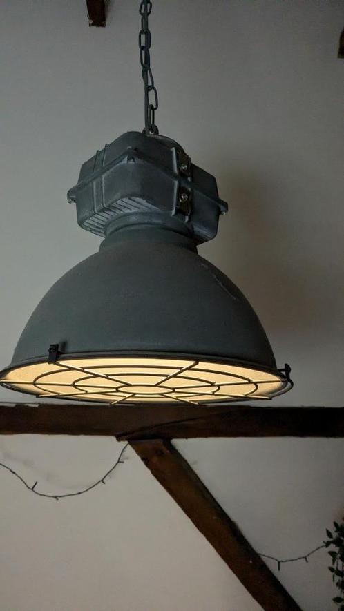 Industriële vintage Lamp, Huis en Inrichting, Lampen | Hanglampen, Zo goed als nieuw, Minder dan 50 cm, Metaal, Ophalen