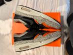 Nike Air Max 1 KRS 1.0 - Maat 45, Kleding | Heren, Schoenen, Ophalen of Verzenden, Gedragen, Overige kleuren, Sneakers of Gympen