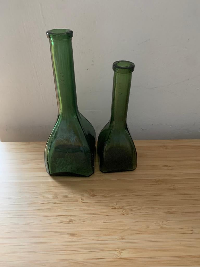 Antieke Jenever flesjes lange nek groen, Antiek en Kunst, Antiek | Glas en Kristal, Ophalen of Verzenden