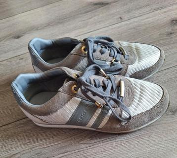 Tommy Hilfiger sneakers – maat 38 – topstaat beschikbaar voor biedingen