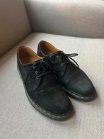 Zwart suede dr. Martens, maat 41, Schoenen met lage hakken, Zwart, Ophalen of Verzenden, Dr. Martens