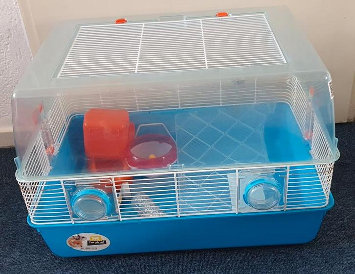 Hamster kooi met extra`s., Dieren en Toebehoren, Knaagdieren en Konijnen | Hokken en Kooien, Zo goed als nieuw, Kooi, Minder dan 60 cm