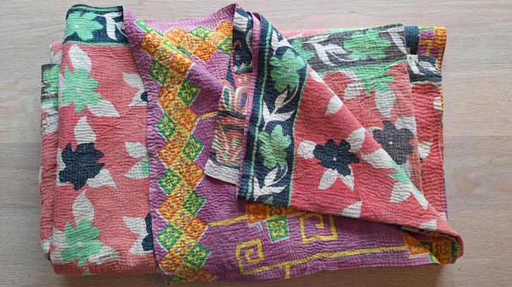 Sari quilt, plaid, kantha, byBar, Antiek en Kunst, Antiek | Kleden en Textiel, Ophalen of Verzenden
