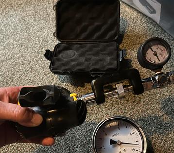 Afsteltool 2e trap met manometer beschikbaar voor biedingen