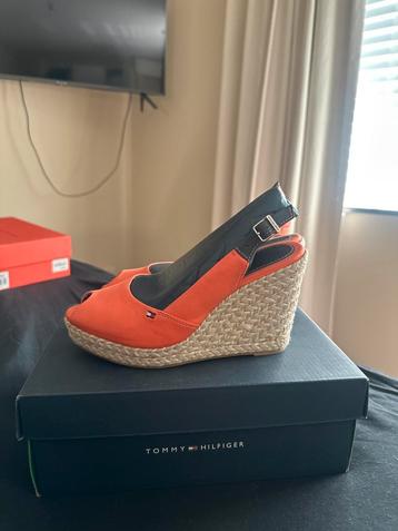 Tommy Hilfiger Sleehak Sandalen Oranje beschikbaar voor biedingen
