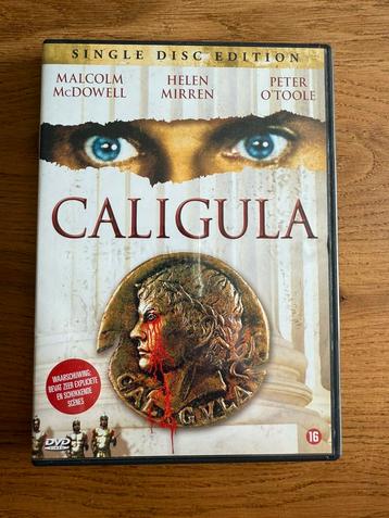 11). CALIGULA, Peter O’Toole, Helen Mirren, Malcom McDowell. beschikbaar voor biedingen