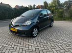 Toyota Aygo 1.0 12V Vvt-i 3DRS MMT 2008 Grijs, Voorwielaandrijving, Stof, Elektrische ramen, 4 stoelen