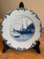 Antiek Blauw-Wit Bord met Havengezicht en Molenmotief.  Diam, Ophalen of Verzenden