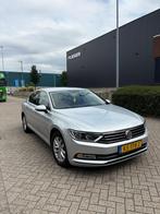 Volkswagen Passat 1.4 TSI 150pk highline 2015 Grijs. Sedan, Voorwielaandrijving, 65 €/maand, 1287 kg, 4 cilinders
