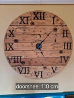 Grote houten wandklok, Ophalen, Zo goed als nieuw