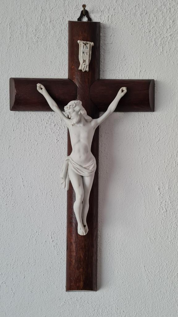 Antiek Kruisbeeld met Corpus Christi - Biscuit Porselein, Antiek en Kunst, Antiek | Religie, Ophalen