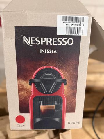 Nespresso Inissia Rood - Zo goed als nieuw! beschikbaar voor biedingen