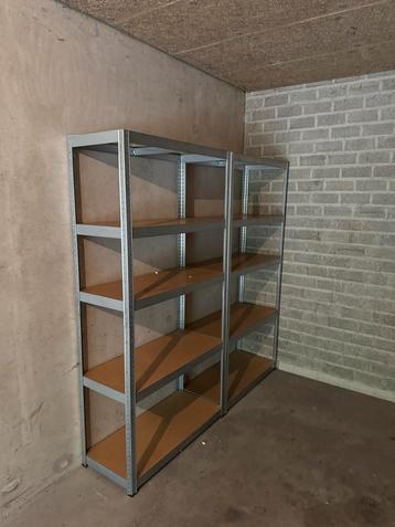 Metalen stellingkast - Zo goed als nieuw beschikbaar voor biedingen
