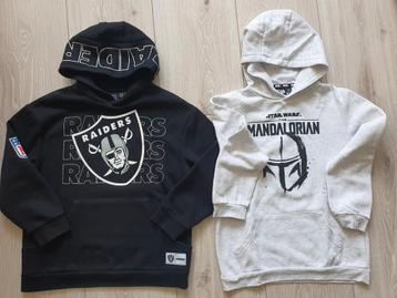 2 Sweters Maat 146/152. Mandolorian/Las Vegas Raiders  beschikbaar voor biedingen