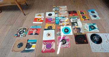 27 singles en 7 EP jaren 50/60 engelstalig revival R& R beschikbaar voor biedingen