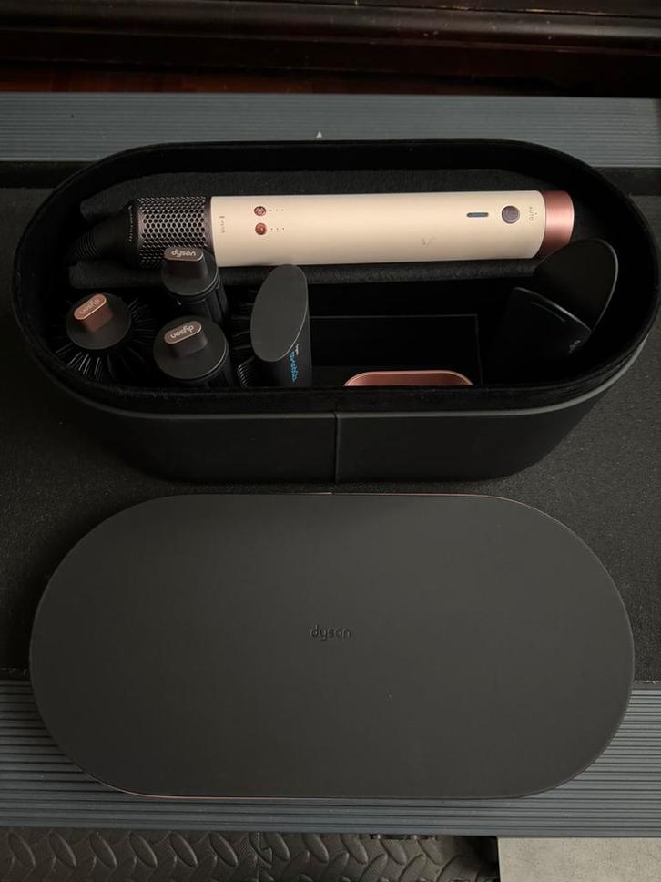 Dyson airwrap Co Anda 2x nieuw, Sieraden, Tassen en Uiterlijk, Uiterlijk | Haarverzorging, Nieuw, Föhn of Haardroger, Ophalen of Verzenden