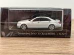 Mercedes S 600 ( W221 ) motorhelix 1:64 geen 1:18 Wit, Ophalen of Verzenden, Nieuw, Auto