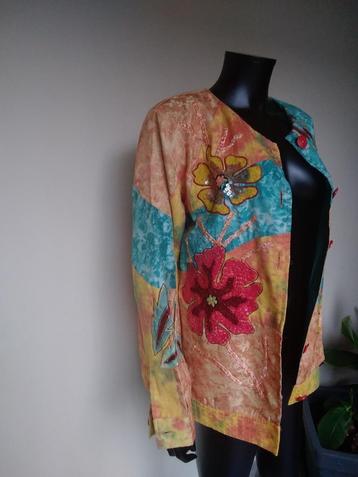 Prachtige vintage jas/vest.Versierd met pailletten  beschikbaar voor biedingen