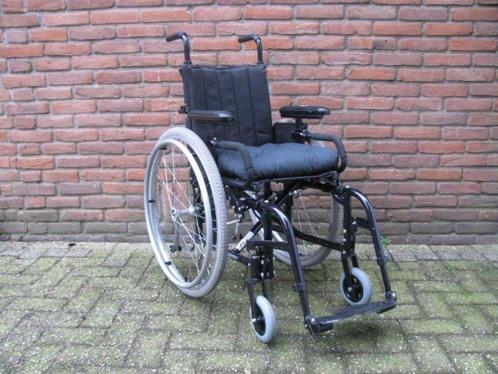 Kinderrolstoel Quickie 2 37cm breed druksteunen verstelbaar, Diversen, Rolstoelen, Zo goed als nieuw, Duwrolstoel, Inklapbaar