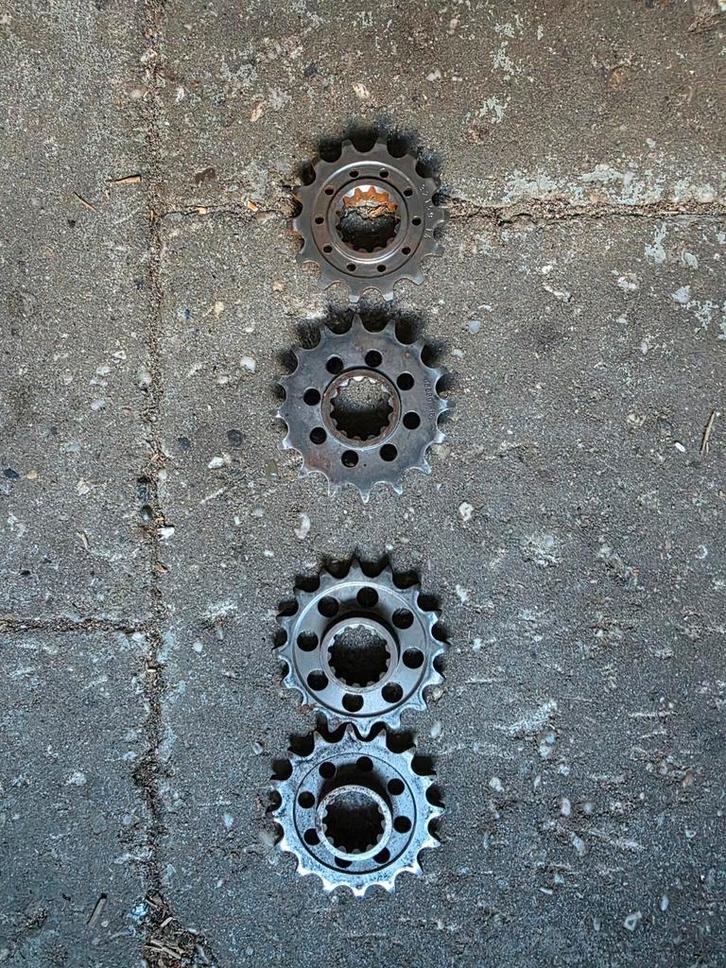 BMW S1000RR 520 Voortandwielen - Zo Goed Als Nieuw, Motoren, Onderdelen | BMW, Ophalen of Verzenden