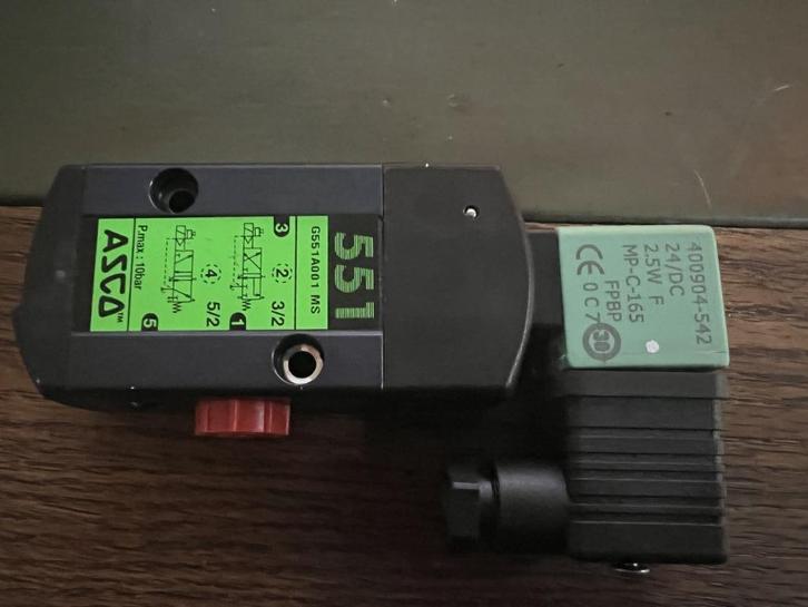 ASCO  551 solenoid spool valve, Hobby en Vrije tijd, Elektronica-componenten, Nieuw, Ophalen of Verzenden