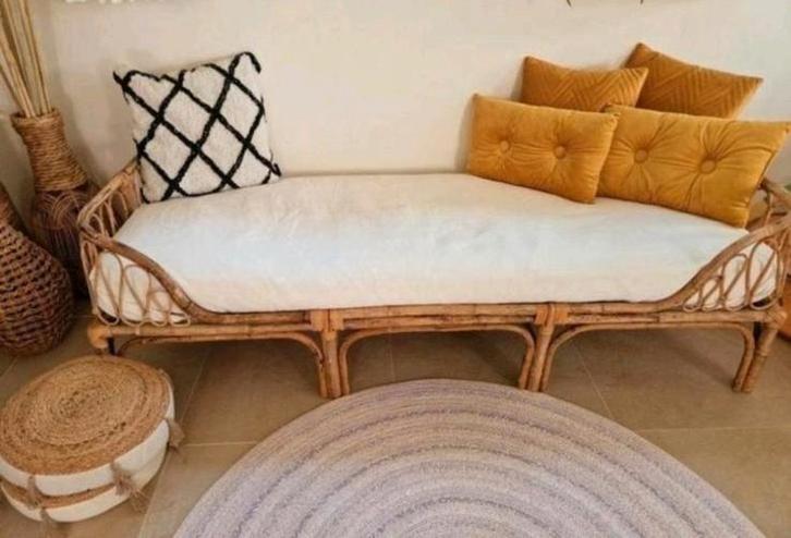 daybed in boho Ibiza stijl kinderbed bamboe bamboo bohemian, Huis en Inrichting, Banken | Sofa's en Chaises Longues, Eenpersoons