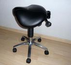 Professionele zadelkruk Saddle-Up met rugsteun, Huis en Inrichting, Ophalen, In hoogte verstelbaar, Zo goed als nieuw, Overige materialen