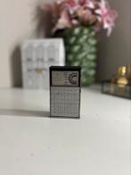 Hitachi TH-620 Transistor Radio – Jaren 60, Ophalen of Verzenden, Gebruikt, Radio