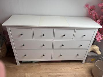 IKEA Hemnes ladekast, 8 lades - Opknapper beschikbaar voor biedingen