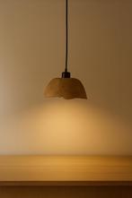 Handgemaakte Keramische Hanglamp 2320 cm –Natuurlijk Design, Ophalen of Verzenden, Zo goed als nieuw, Minder dan 50 cm