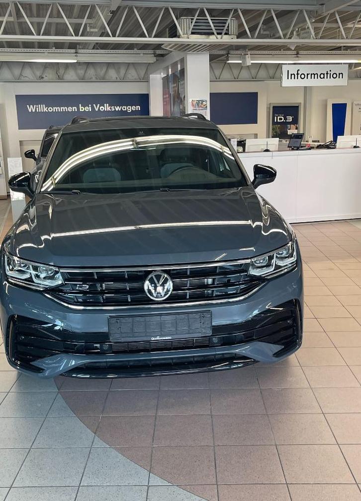 Volkswagen Tiguan 2.0 TDI 3x R-line PANO 4Motion DSG, Auto's, Volkswagen, Particulier, Tiguan, 360° camera, 4x4, ABS, Achteruitrijcamera