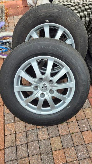 17 inch porsche cayenne velgen met winterbanden beschikbaar voor biedingen