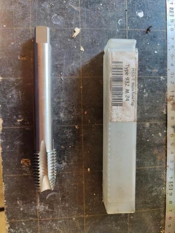 Machinetap M24 x 3 6H HSS nieuw beschikbaar voor biedingen